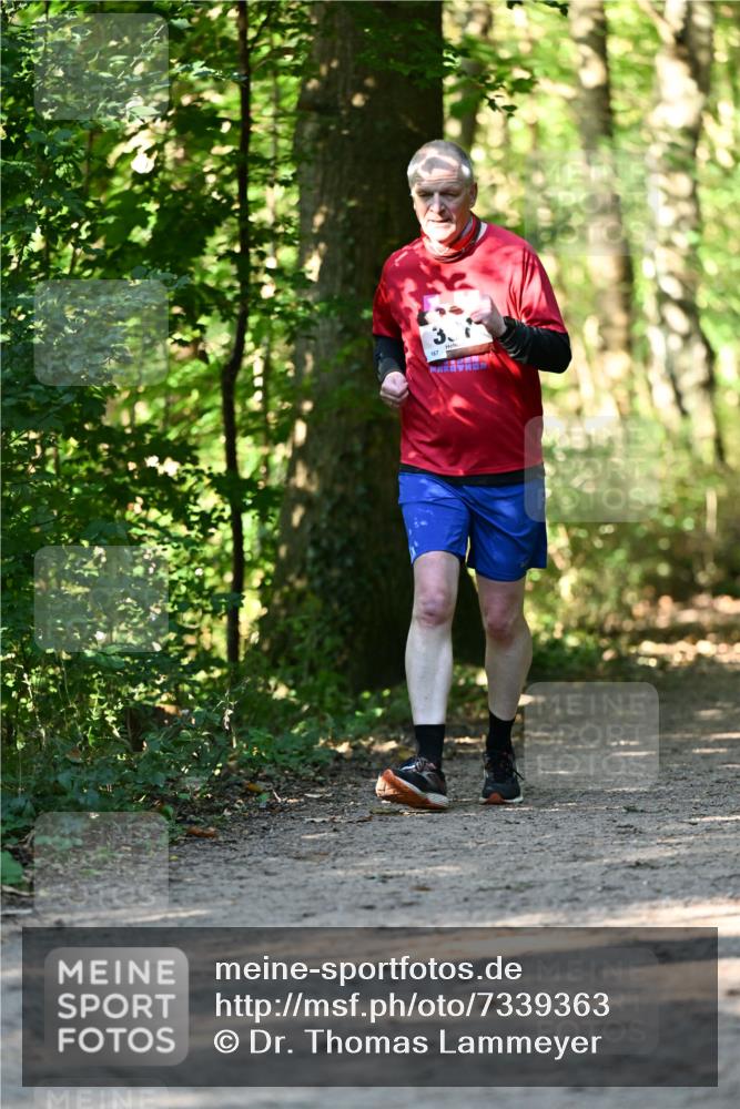 06.10.2024 - Bramfelder Halbmarathon 2024 Dr. Thomas Lammeyer http://msf.ph/oto/7339363 06.10.2024 10:32:37 Laufen 167 meine-sportfotos.de