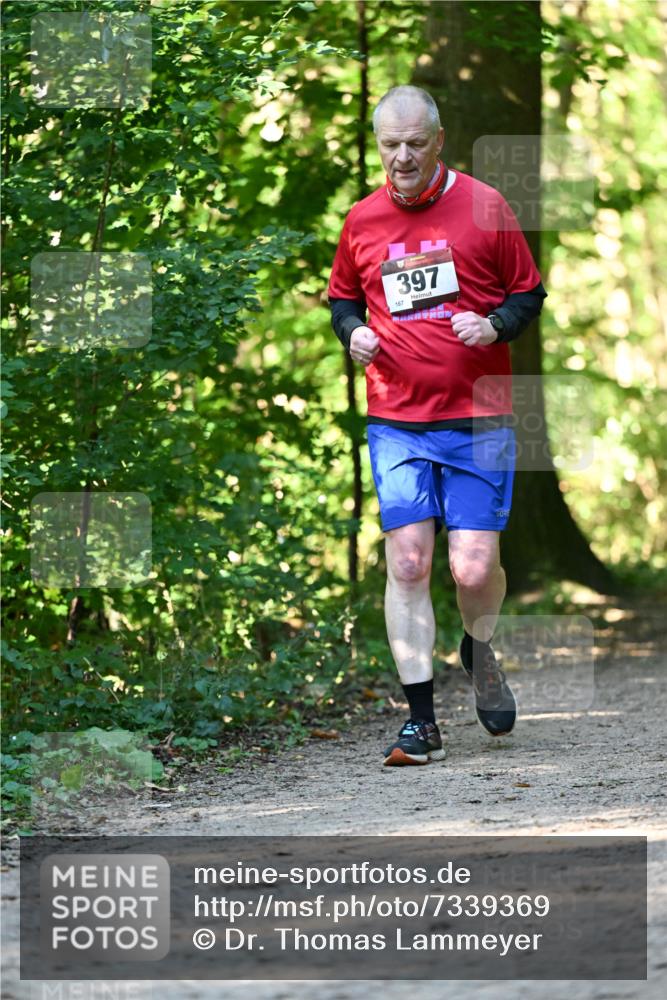 06.10.2024 - Bramfelder Halbmarathon 2024 Dr. Thomas Lammeyer http://msf.ph/oto/7339369 06.10.2024 10:32:38 Laufen 167, 397 meine-sportfotos.de