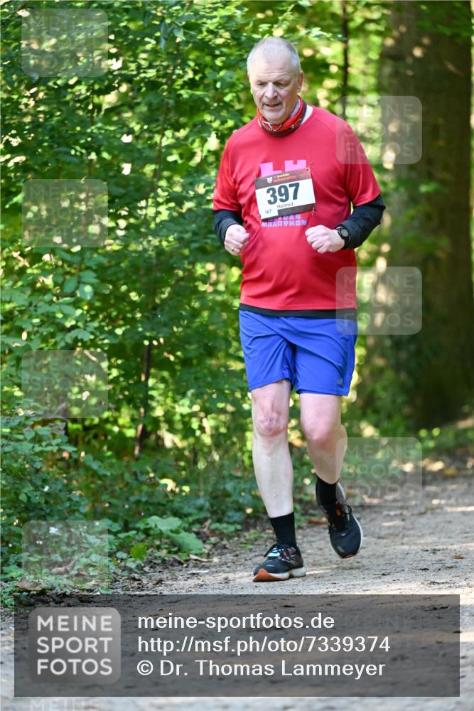 06.10.2024 - Bramfelder Halbmarathon 2024 Dr. Thomas Lammeyer http://msf.ph/oto/7339374 06.10.2024 10:32:38 Laufen 167, 397 meine-sportfotos.de