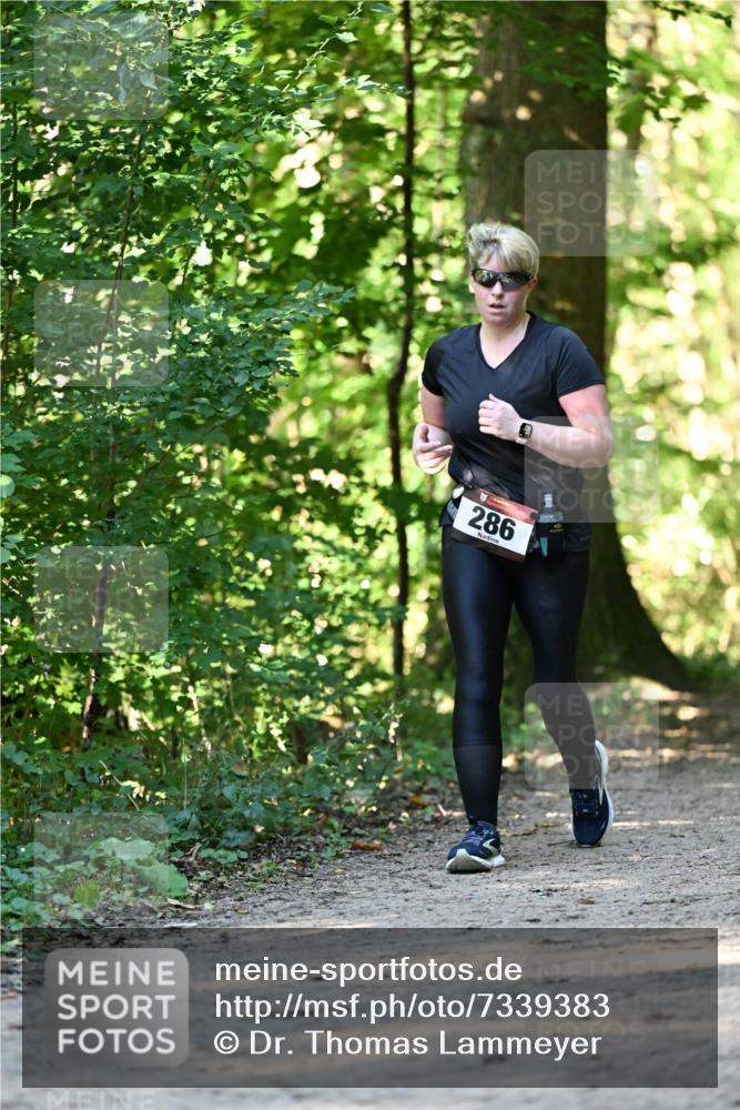 06.10.2024 - Bramfelder Halbmarathon 2024 Dr. Thomas Lammeyer http://msf.ph/oto/7339383 06.10.2024 10:32:42 Laufen 286 meine-sportfotos.de