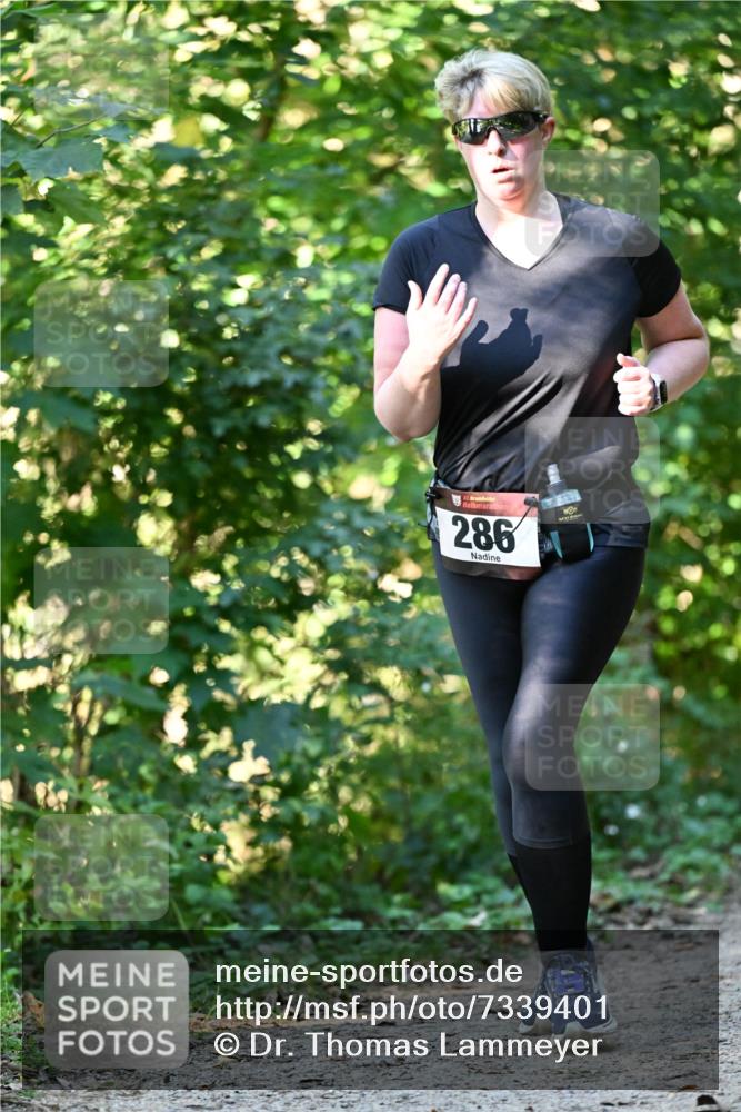 06.10.2024 - Bramfelder Halbmarathon 2024 Dr. Thomas Lammeyer http://msf.ph/oto/7339401 06.10.2024 10:32:45 Laufen 33, 286 meine-sportfotos.de