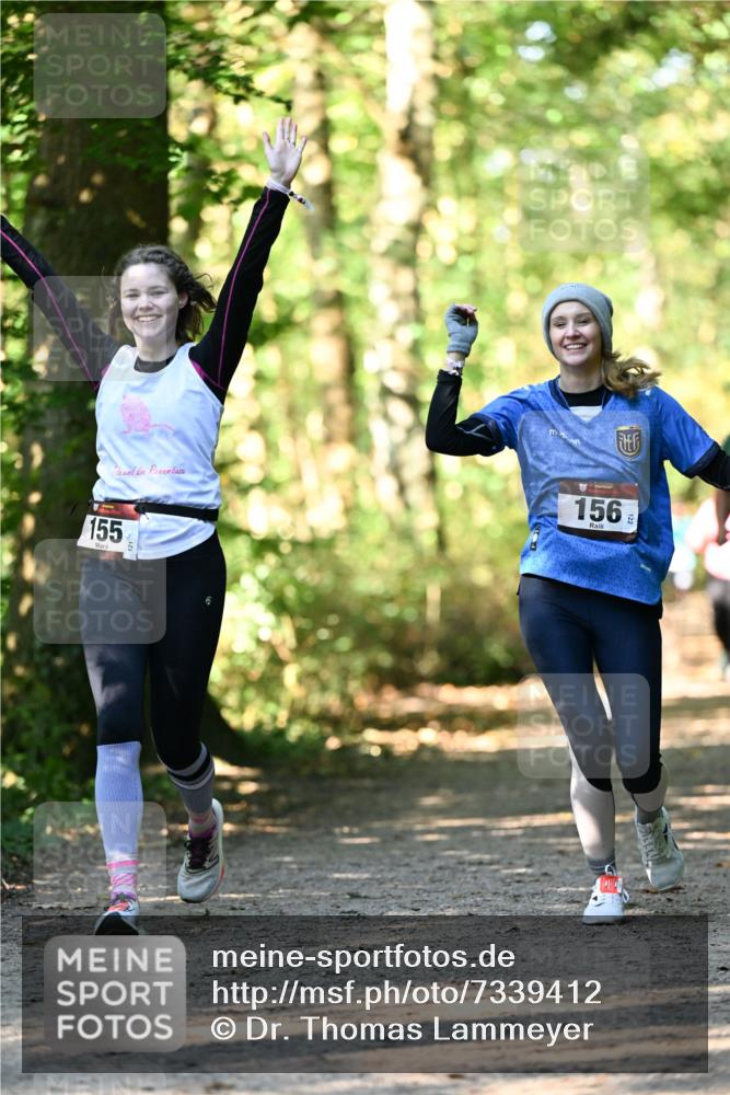 06.10.2024 - Bramfelder Halbmarathon 2024 Dr. Thomas Lammeyer http://msf.ph/oto/7339412 06.10.2024 10:32:54 Laufen 156, 155 meine-sportfotos.de