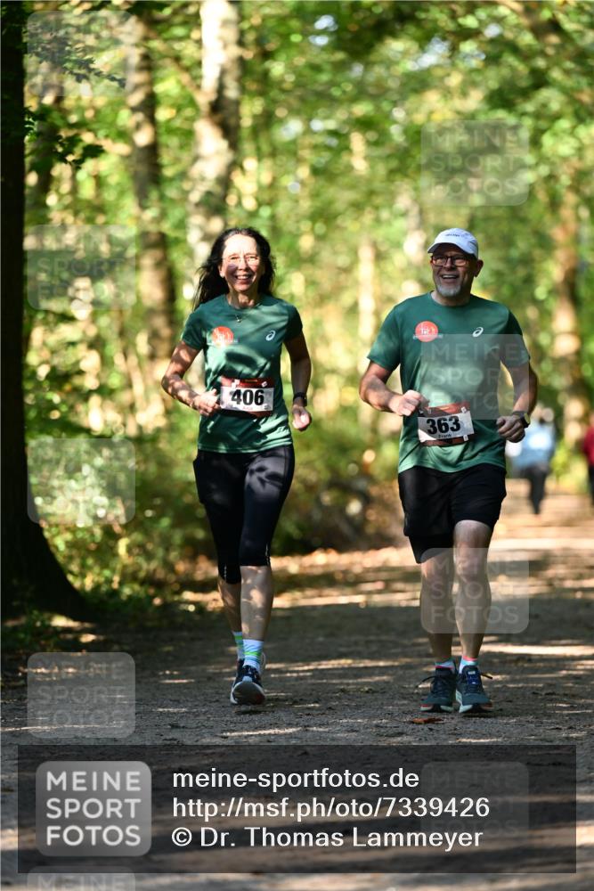 06.10.2024 - Bramfelder Halbmarathon 2024 Dr. Thomas Lammeyer http://msf.ph/oto/7339426 06.10.2024 10:32:57 Laufen 406, 363 meine-sportfotos.de