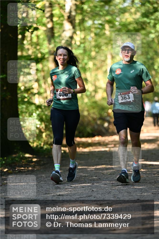 06.10.2024 - Bramfelder Halbmarathon 2024 Dr. Thomas Lammeyer http://msf.ph/oto/7339429 06.10.2024 10:32:58 Laufen 400, 363 meine-sportfotos.de