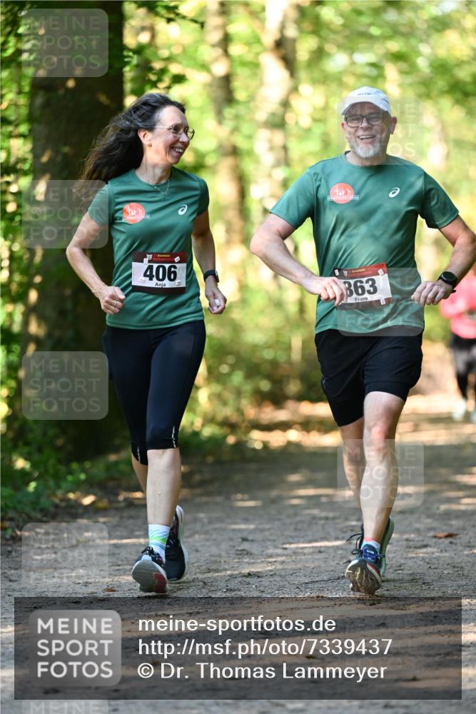 06.10.2024 - Bramfelder Halbmarathon 2024 Dr. Thomas Lammeyer http://msf.ph/oto/7339437 06.10.2024 10:32:59 Laufen 406, 363 meine-sportfotos.de