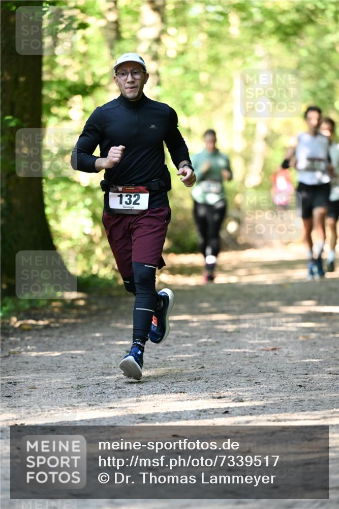 06.10.2024 - Bramfelder Halbmarathon 2024 Dr. Thomas Lammeyer http://msf.ph/oto/7339517 06.10.2024 10:34:22 Laufen 132 meine-sportfotos.de