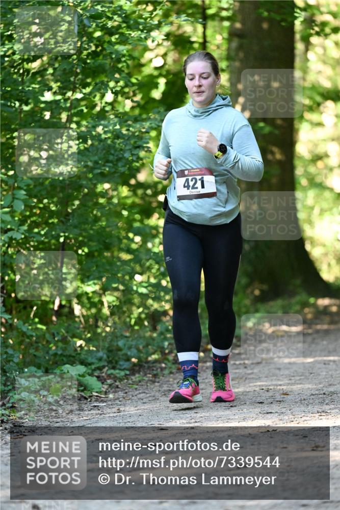 06.10.2024 - Bramfelder Halbmarathon 2024 Dr. Thomas Lammeyer http://msf.ph/oto/7339544 06.10.2024 10:34:29 Laufen 421 meine-sportfotos.de