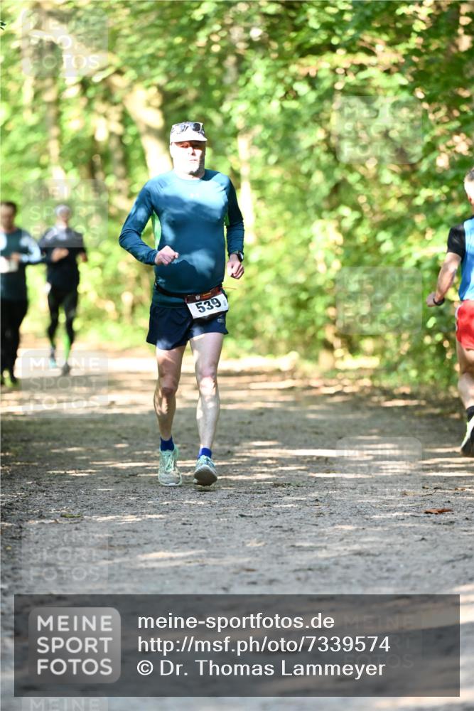06.10.2024 - Bramfelder Halbmarathon 2024 Dr. Thomas Lammeyer http://msf.ph/oto/7339574 06.10.2024 10:35:23 Laufen 539 meine-sportfotos.de