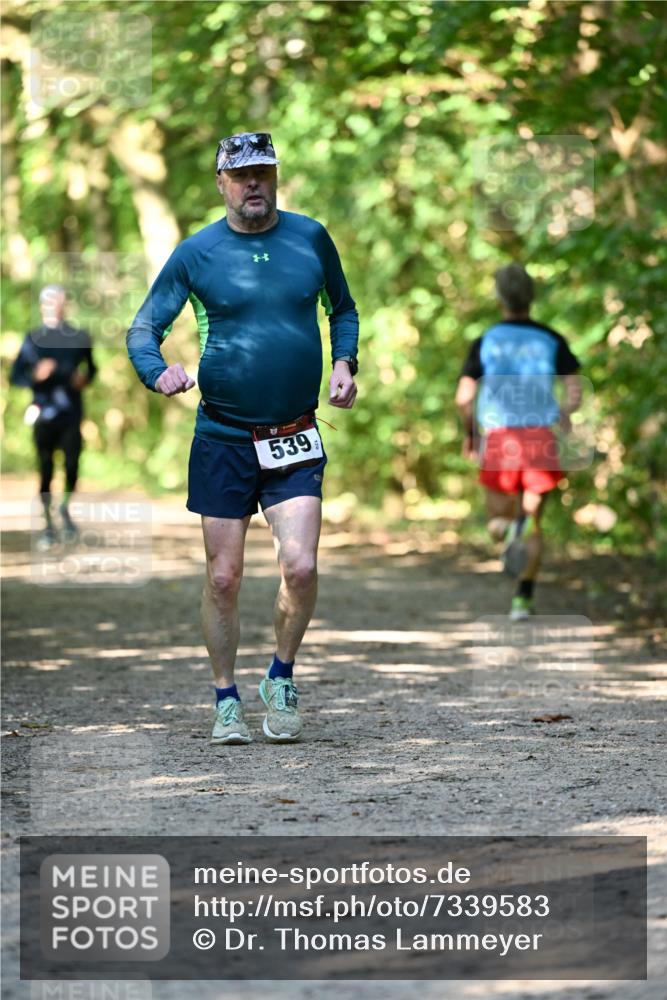 06.10.2024 - Bramfelder Halbmarathon 2024 Dr. Thomas Lammeyer http://msf.ph/oto/7339583 06.10.2024 10:35:24 Laufen 539 meine-sportfotos.de