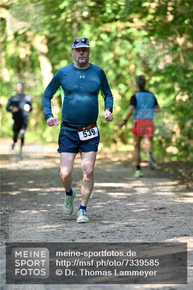 06.10.2024 - Bramfelder Halbmarathon 2024 Dr. Thomas Lammeyer http://msf.ph/oto/7339585 06.10.2024 10:35:24 Laufen 539 meine-sportfotos.de