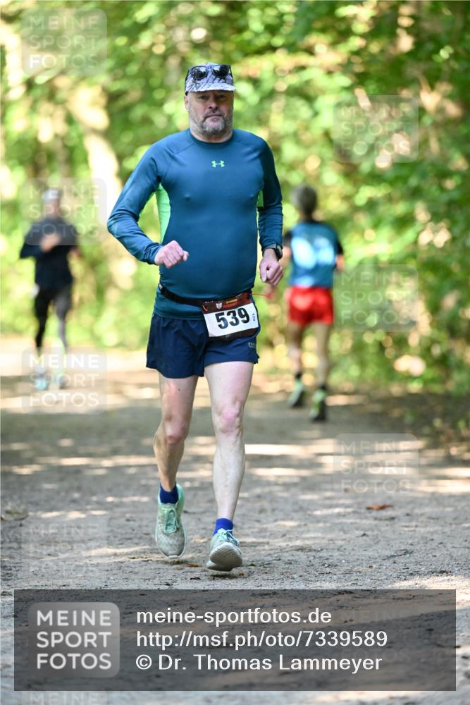 06.10.2024 - Bramfelder Halbmarathon 2024 Dr. Thomas Lammeyer http://msf.ph/oto/7339589 06.10.2024 10:35:25 Laufen 539 meine-sportfotos.de