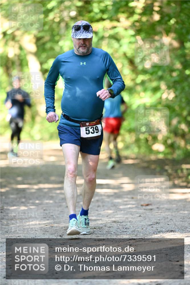 06.10.2024 - Bramfelder Halbmarathon 2024 Dr. Thomas Lammeyer http://msf.ph/oto/7339591 06.10.2024 10:35:25 Laufen 539, 539 meine-sportfotos.de