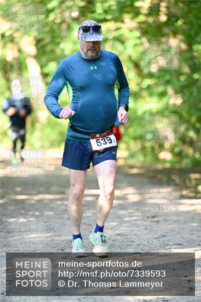 06.10.2024 - Bramfelder Halbmarathon 2024 Dr. Thomas Lammeyer http://msf.ph/oto/7339593 06.10.2024 10:35:25 Laufen 539 meine-sportfotos.de