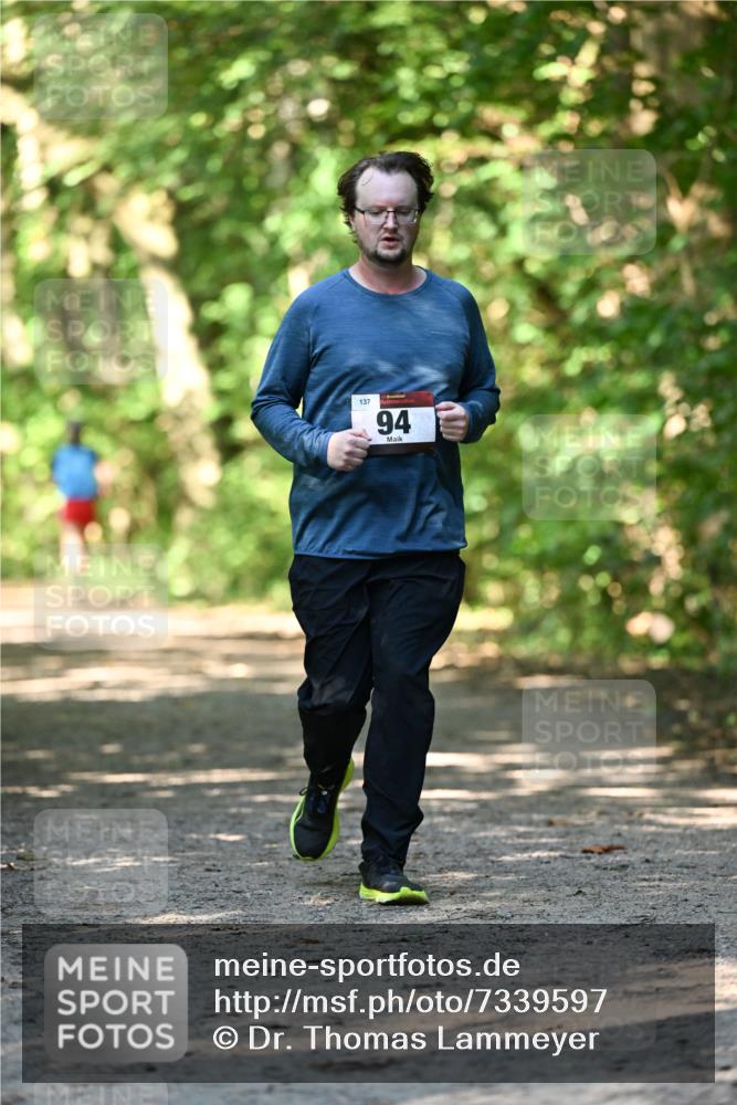 06.10.2024 - Bramfelder Halbmarathon 2024 Dr. Thomas Lammeyer http://msf.ph/oto/7339597 06.10.2024 10:35:34 Laufen 137, 94 meine-sportfotos.de