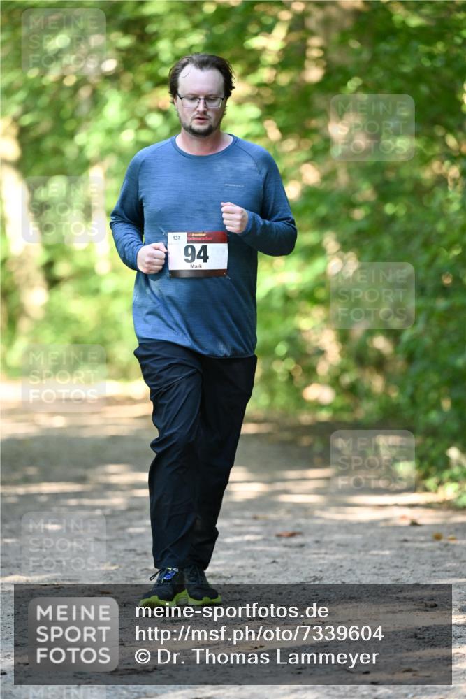 06.10.2024 - Bramfelder Halbmarathon 2024 Dr. Thomas Lammeyer http://msf.ph/oto/7339604 06.10.2024 10:35:35 Laufen 137, 94 meine-sportfotos.de