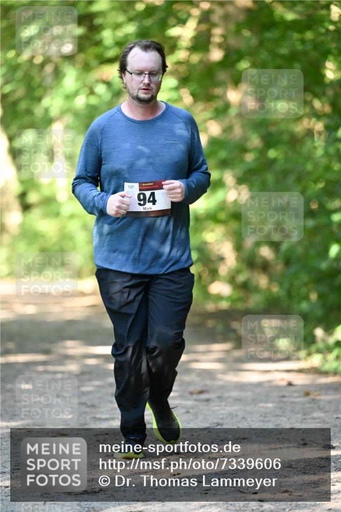 06.10.2024 - Bramfelder Halbmarathon 2024 Dr. Thomas Lammeyer http://msf.ph/oto/7339606 06.10.2024 10:35:35 Laufen 137, 33, 94 meine-sportfotos.de