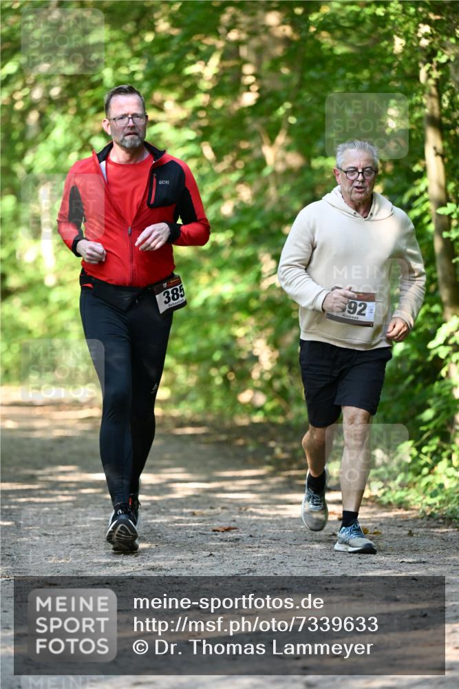 06.10.2024 - Bramfelder Halbmarathon 2024 Dr. Thomas Lammeyer http://msf.ph/oto/7339633 06.10.2024 10:36:05 Laufen 385, 92 meine-sportfotos.de