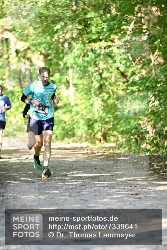 06.10.2024 - Bramfelder Halbmarathon 2024 Dr. Thomas Lammeyer http://msf.ph/oto/7339641 06.10.2024 10:36:15 Laufen 546 meine-sportfotos.de