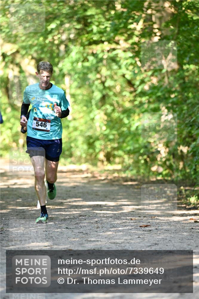 06.10.2024 - Bramfelder Halbmarathon 2024 Dr. Thomas Lammeyer http://msf.ph/oto/7339649 06.10.2024 10:36:16 Laufen 546 meine-sportfotos.de