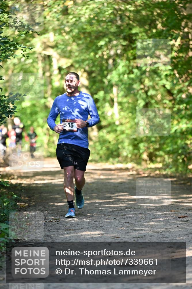06.10.2024 - Bramfelder Halbmarathon 2024 Dr. Thomas Lammeyer http://msf.ph/oto/7339661 06.10.2024 10:36:21 Laufen 555 meine-sportfotos.de
