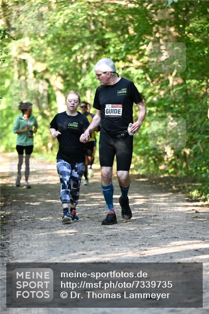 06.10.2024 - Bramfelder Halbmarathon 2024 Dr. Thomas Lammeyer http://msf.ph/oto/7339735 06.10.2024 10:36:50 Laufen 140 meine-sportfotos.de