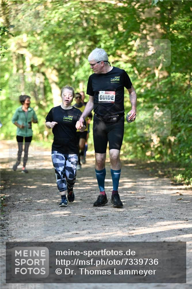 06.10.2024 - Bramfelder Halbmarathon 2024 Dr. Thomas Lammeyer http://msf.ph/oto/7339736 06.10.2024 10:36:50 Laufen  meine-sportfotos.de