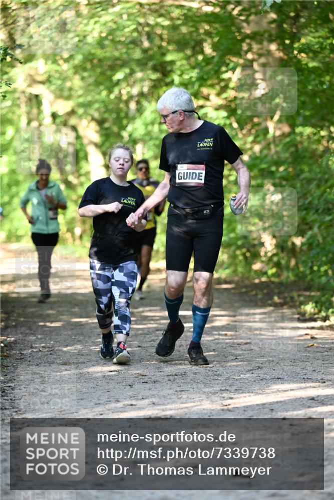 06.10.2024 - Bramfelder Halbmarathon 2024 Dr. Thomas Lammeyer http://msf.ph/oto/7339738 06.10.2024 10:36:50 Laufen  meine-sportfotos.de