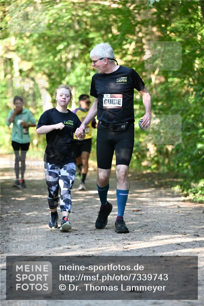 06.10.2024 - Bramfelder Halbmarathon 2024 Dr. Thomas Lammeyer http://msf.ph/oto/7339743 06.10.2024 10:36:51 Laufen 140 meine-sportfotos.de
