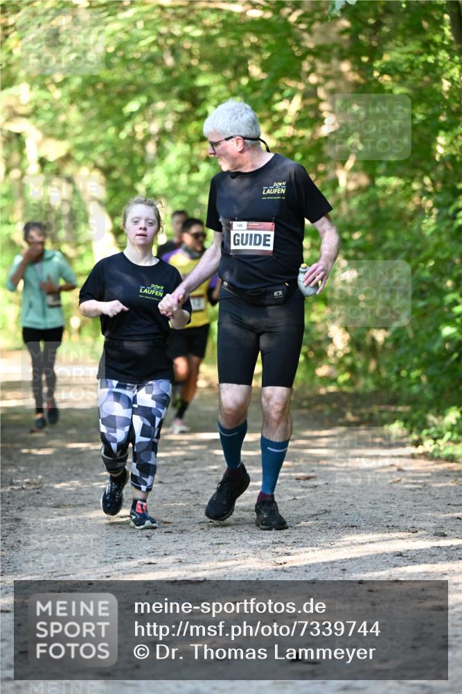 06.10.2024 - Bramfelder Halbmarathon 2024 Dr. Thomas Lammeyer http://msf.ph/oto/7339744 06.10.2024 10:36:51 Laufen 140 meine-sportfotos.de