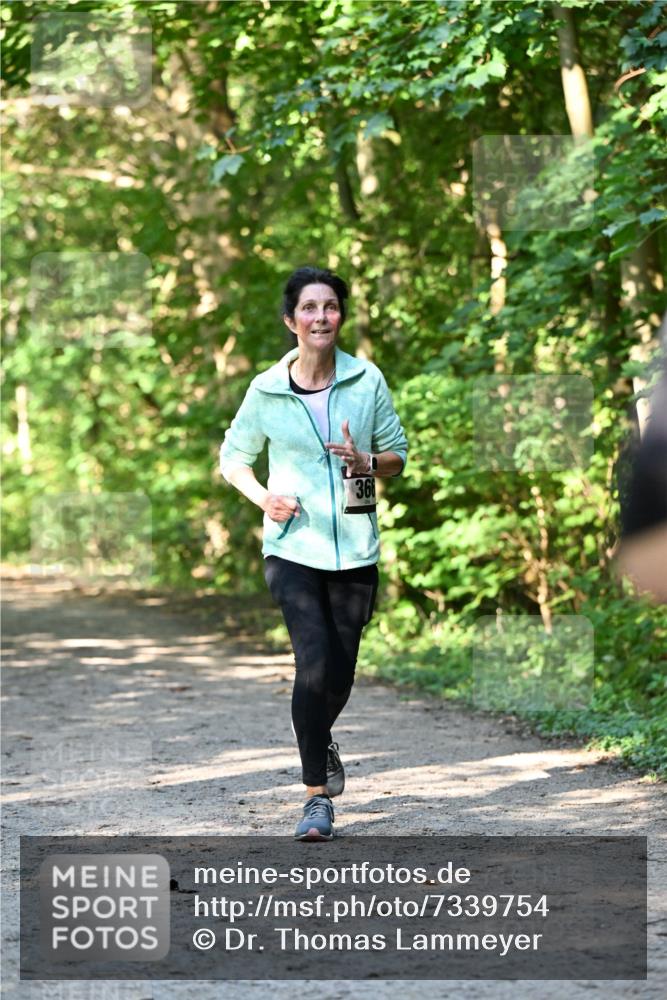 06.10.2024 - Bramfelder Halbmarathon 2024 Dr. Thomas Lammeyer http://msf.ph/oto/7339754 06.10.2024 10:36:57 Laufen 366 meine-sportfotos.de