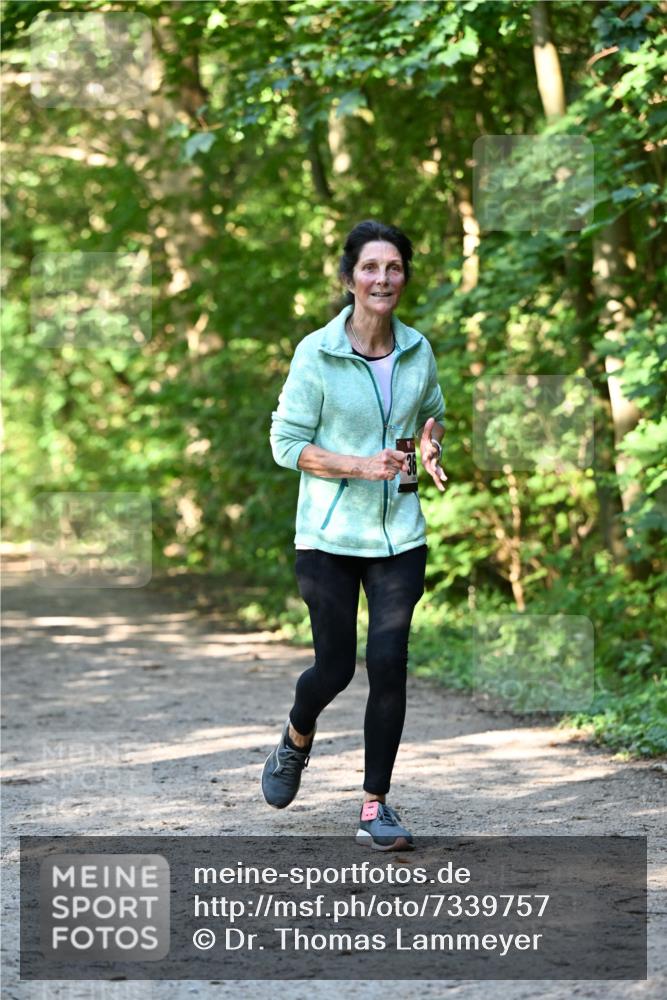 06.10.2024 - Bramfelder Halbmarathon 2024 Dr. Thomas Lammeyer http://msf.ph/oto/7339757 06.10.2024 10:36:58 Laufen  meine-sportfotos.de