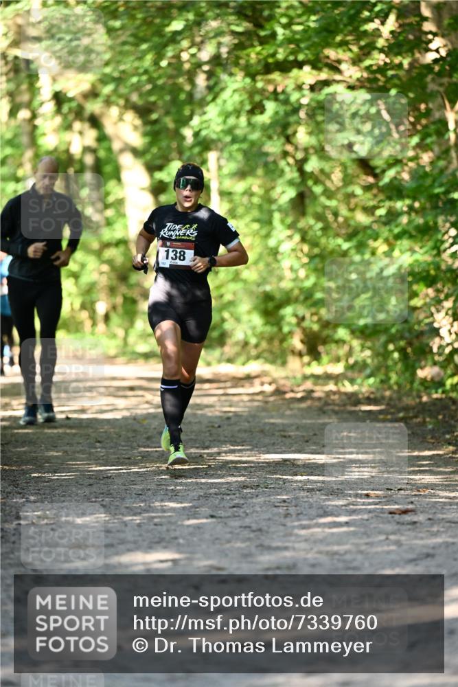 06.10.2024 - Bramfelder Halbmarathon 2024 Dr. Thomas Lammeyer http://msf.ph/oto/7339760 06.10.2024 10:37:15 Laufen 138 meine-sportfotos.de