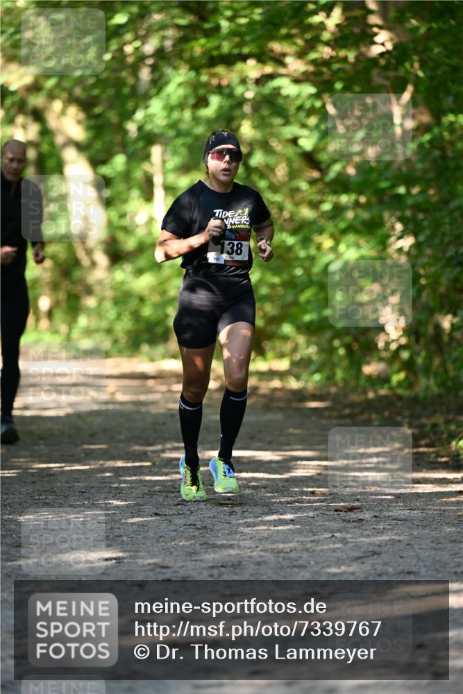 06.10.2024 - Bramfelder Halbmarathon 2024 Dr. Thomas Lammeyer http://msf.ph/oto/7339767 06.10.2024 10:37:16 Laufen 102, 138 meine-sportfotos.de