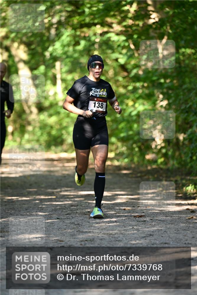 06.10.2024 - Bramfelder Halbmarathon 2024 Dr. Thomas Lammeyer http://msf.ph/oto/7339768 06.10.2024 10:37:16 Laufen 138 meine-sportfotos.de