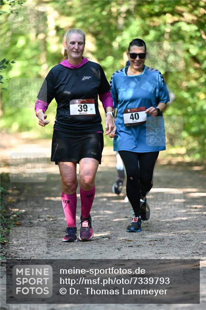 06.10.2024 - Bramfelder Halbmarathon 2024 Dr. Thomas Lammeyer http://msf.ph/oto/7339793 06.10.2024 10:37:29 Laufen 2017, 39, 59, 40 meine-sportfotos.de