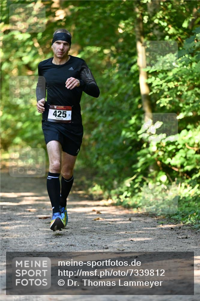 06.10.2024 - Bramfelder Halbmarathon 2024 Dr. Thomas Lammeyer http://msf.ph/oto/7339812 06.10.2024 10:38:17 Laufen 425 meine-sportfotos.de