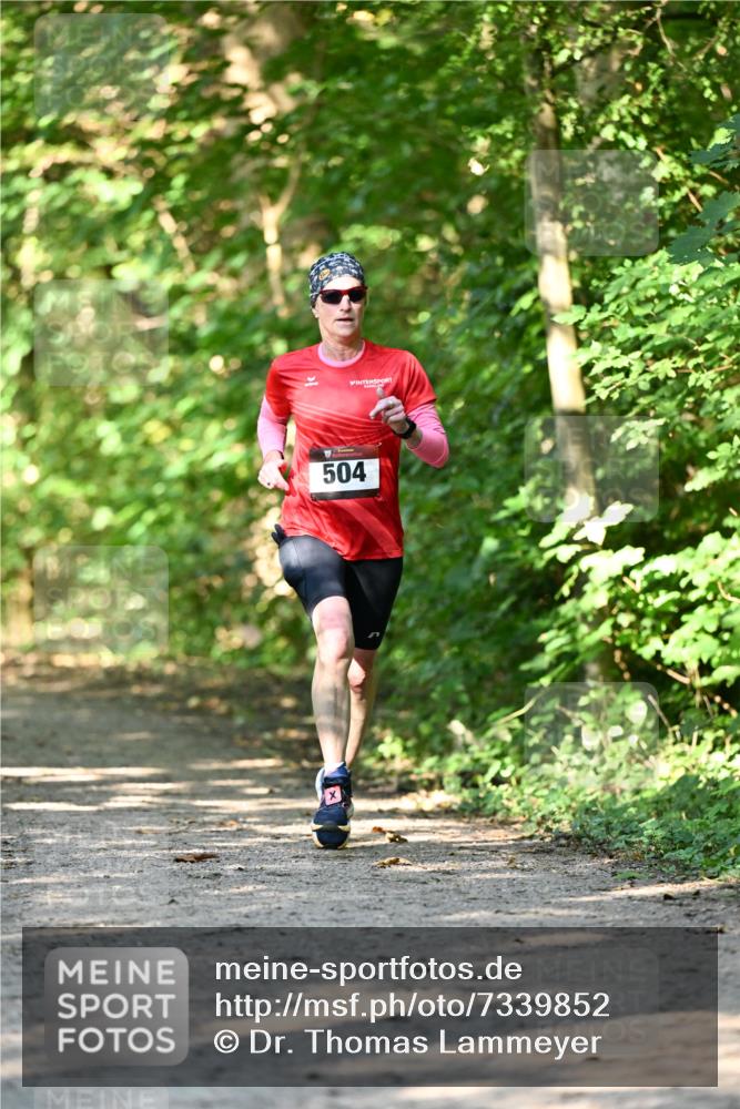 06.10.2024 - Bramfelder Halbmarathon 2024 Dr. Thomas Lammeyer http://msf.ph/oto/7339852 06.10.2024 10:39:11 Laufen 504 meine-sportfotos.de