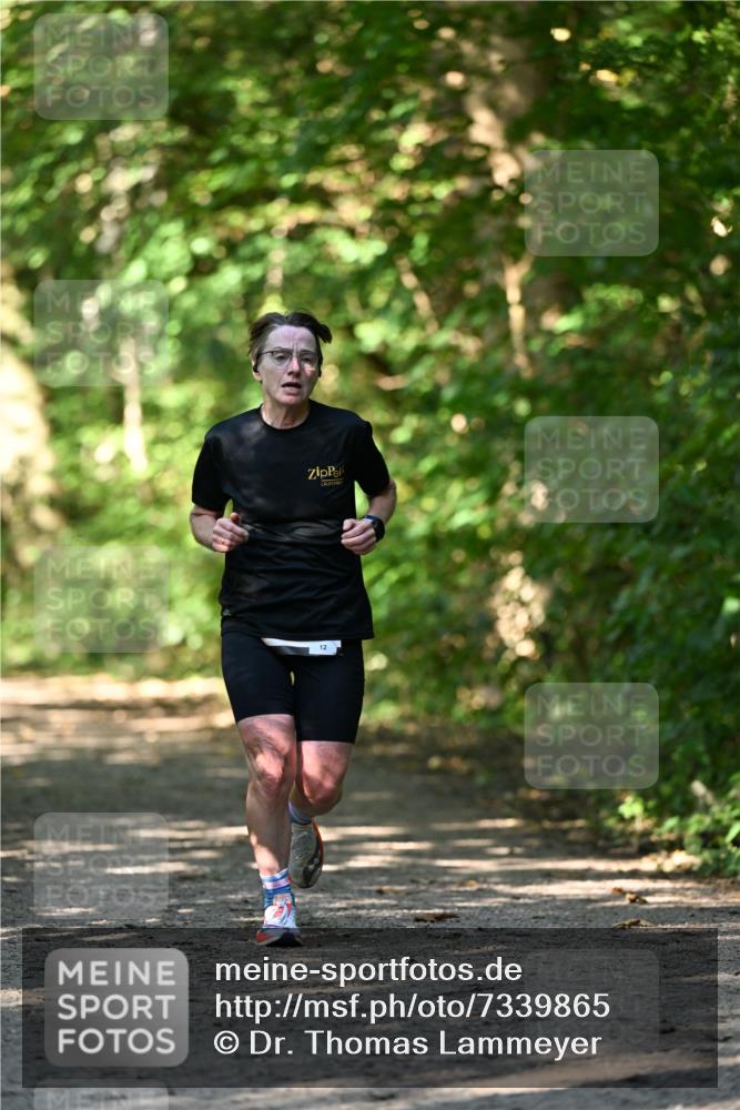 06.10.2024 - Bramfelder Halbmarathon 2024 Dr. Thomas Lammeyer http://msf.ph/oto/7339865 06.10.2024 10:39:19 Laufen  meine-sportfotos.de