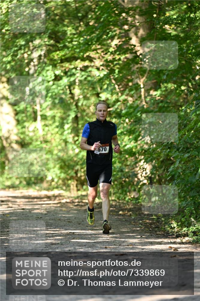 06.10.2024 - Bramfelder Halbmarathon 2024 Dr. Thomas Lammeyer http://msf.ph/oto/7339869 06.10.2024 10:39:38 Laufen 570 meine-sportfotos.de