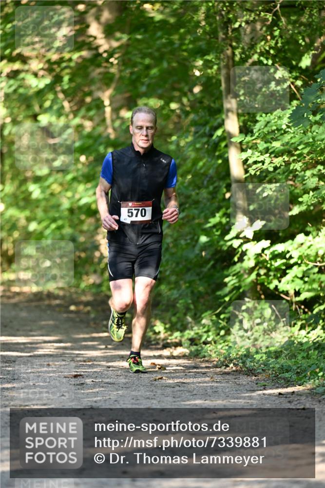 06.10.2024 - Bramfelder Halbmarathon 2024 Dr. Thomas Lammeyer http://msf.ph/oto/7339881 06.10.2024 10:39:40 Laufen 570 meine-sportfotos.de