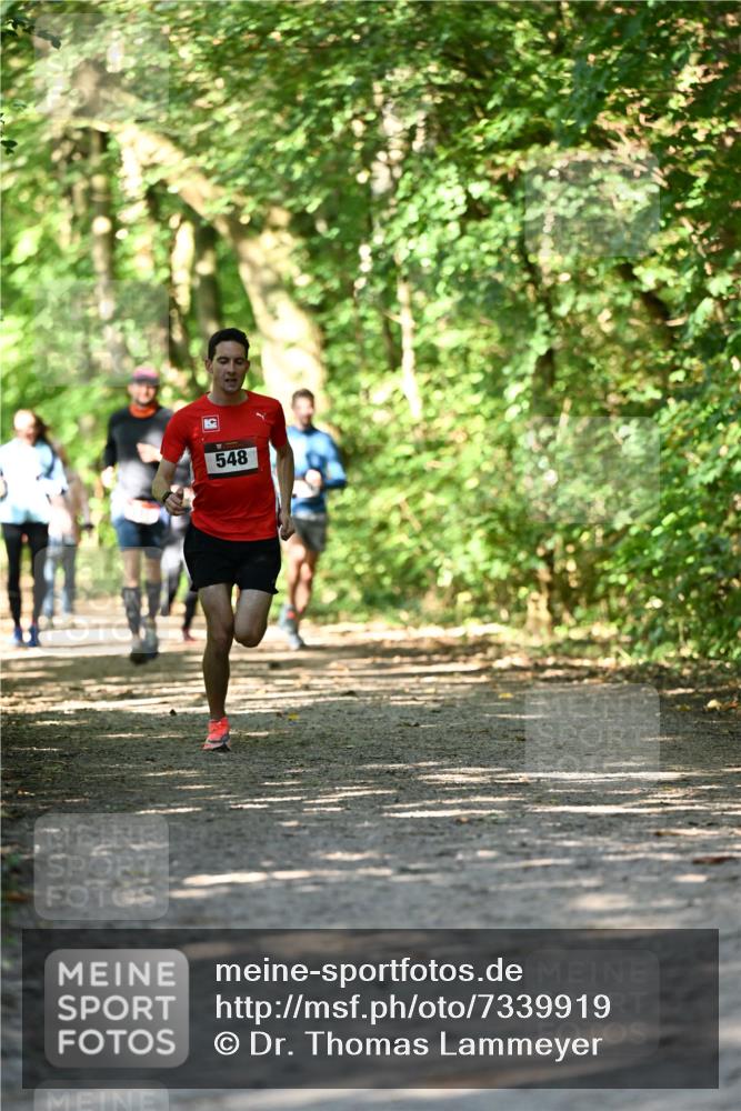 06.10.2024 - Bramfelder Halbmarathon 2024 Dr. Thomas Lammeyer http://msf.ph/oto/7339919 06.10.2024 10:40:19 Laufen 548 meine-sportfotos.de
