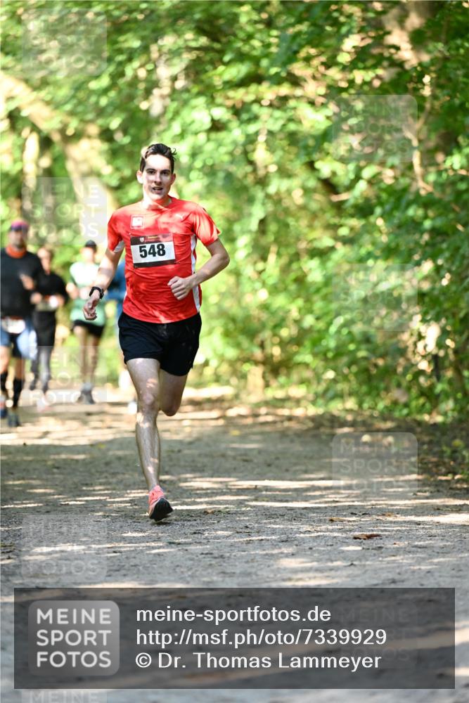 06.10.2024 - Bramfelder Halbmarathon 2024 Dr. Thomas Lammeyer http://msf.ph/oto/7339929 06.10.2024 10:40:20 Laufen 548 meine-sportfotos.de