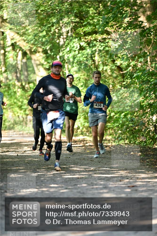 06.10.2024 - Bramfelder Halbmarathon 2024 Dr. Thomas Lammeyer http://msf.ph/oto/7339943 06.10.2024 10:40:23 Laufen 31, 430 meine-sportfotos.de