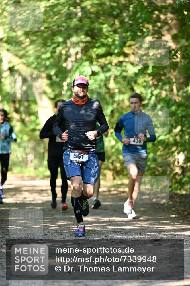 06.10.2024 - Bramfelder Halbmarathon 2024 Dr. Thomas Lammeyer http://msf.ph/oto/7339948 06.10.2024 10:40:25 Laufen 561, 430 meine-sportfotos.de