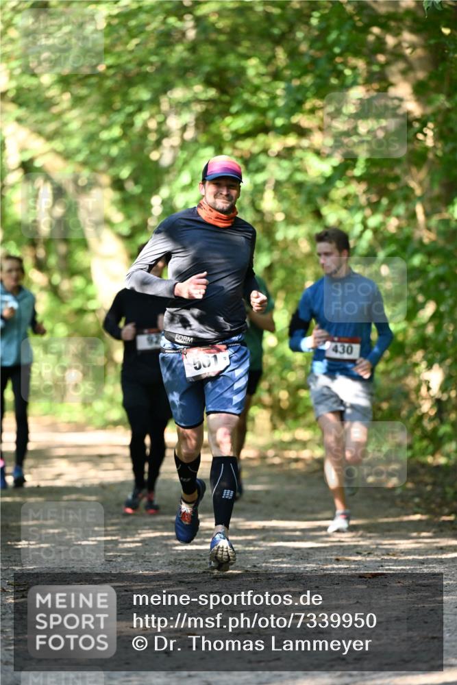 06.10.2024 - Bramfelder Halbmarathon 2024 Dr. Thomas Lammeyer http://msf.ph/oto/7339950 06.10.2024 10:40:25 Laufen 501, 430 meine-sportfotos.de