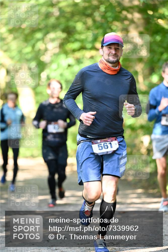 06.10.2024 - Bramfelder Halbmarathon 2024 Dr. Thomas Lammeyer http://msf.ph/oto/7339962 06.10.2024 10:40:26 Laufen 561 meine-sportfotos.de