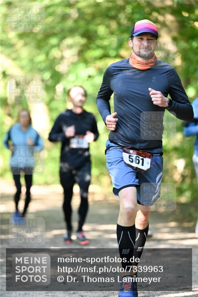 06.10.2024 - Bramfelder Halbmarathon 2024 Dr. Thomas Lammeyer http://msf.ph/oto/7339963 06.10.2024 10:40:27 Laufen 561, 5 meine-sportfotos.de