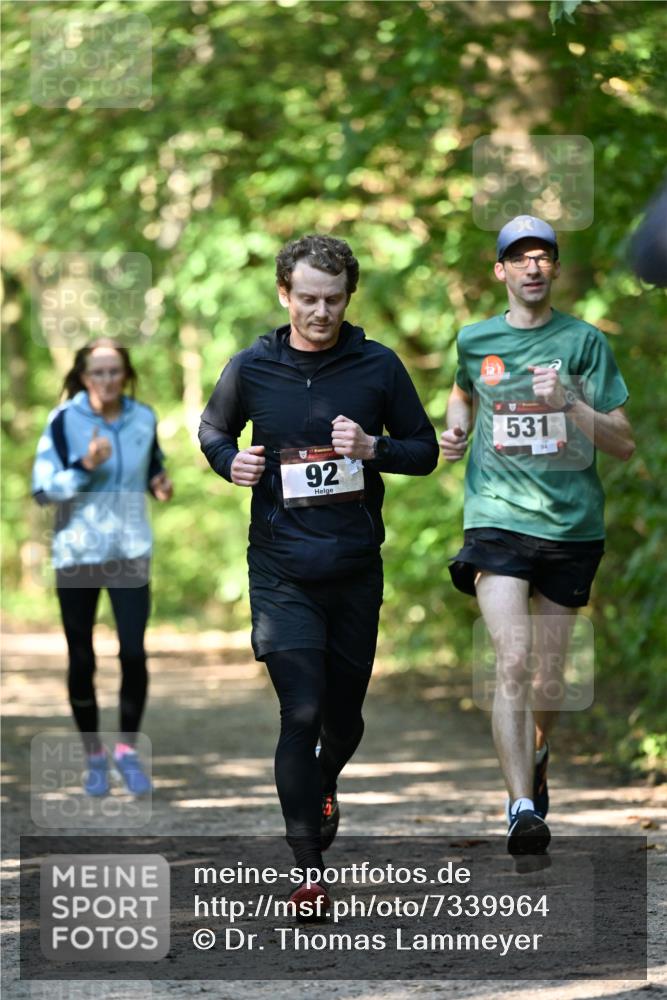 06.10.2024 - Bramfelder Halbmarathon 2024 Dr. Thomas Lammeyer http://msf.ph/oto/7339964 06.10.2024 10:40:28 Laufen 92, 531, 94 meine-sportfotos.de