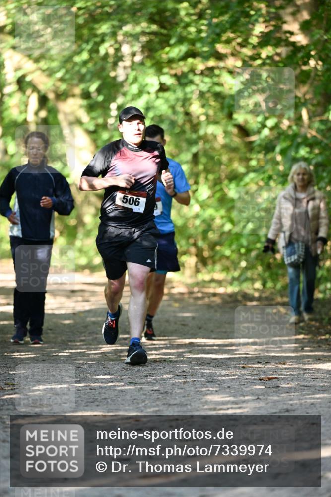 06.10.2024 - Bramfelder Halbmarathon 2024 Dr. Thomas Lammeyer http://msf.ph/oto/7339974 06.10.2024 10:40:53 Laufen 506 meine-sportfotos.de