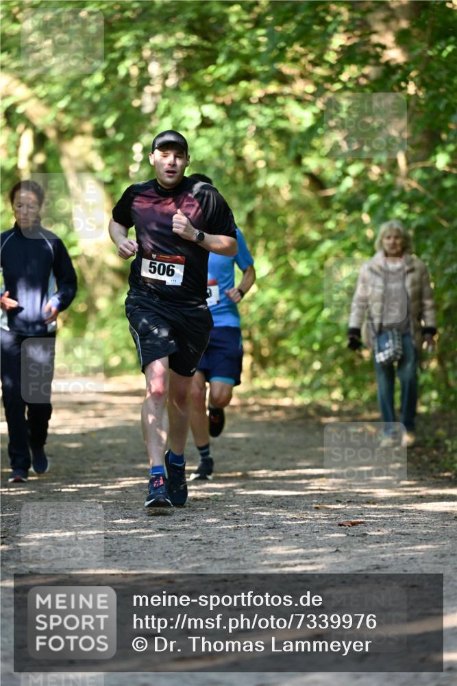06.10.2024 - Bramfelder Halbmarathon 2024 Dr. Thomas Lammeyer http://msf.ph/oto/7339976 06.10.2024 10:40:54 Laufen 506, 111 meine-sportfotos.de